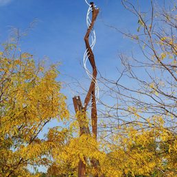 Sculpture dedicated to the Kleiner Park's namesake Sculpture dedicated to the Kleiner Park's namesake