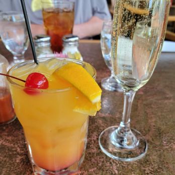 Meridians Restaurant - Tequila Sunrise and Piper Sonoma Brut - New American Near Me - Lincoln, California Meridians Restaurant - Tequila Sunrise and Piper Sonoma Brut - New American Near Me - Lincoln, California