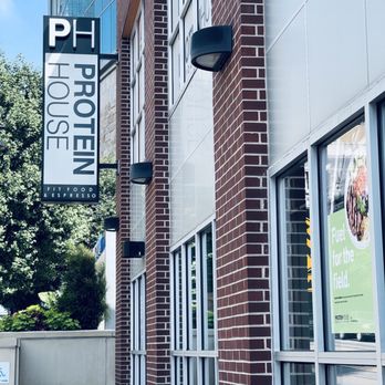 PROTEINHOUSE - the front of the building - Juice Bars & Smoothies Near Me - Kansas City, Missouri PROTEINHOUSE - the front of the building - Juice Bars & Smoothies Near Me - Kansas City, Missouri