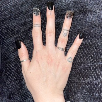 Tulip Nails - Nail Salons Near Me - Thousand Oaks, California