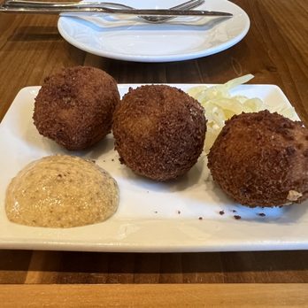 Cochon RESTAURANT - Fried Boudin - Cajun/Creole Near Me - New Orleans, Louisiana