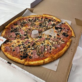 Fernanda's NY Pizza - Pizza Near Me - Studio City, California