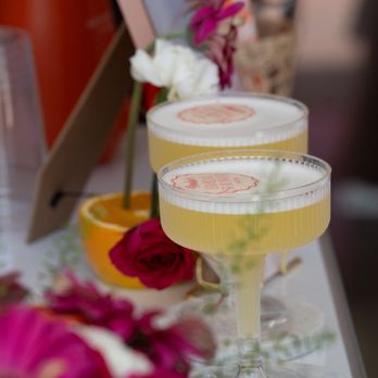 Sip'n Style - Bridal Shower Pineapple Martinis - Bartenders Near Me Sip'n Style - Bridal Shower Pineapple Martinis - Bartenders Near Me