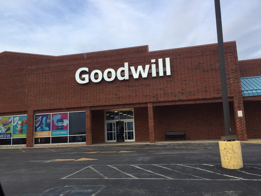 GOODWILL RETAIL STORE & DONATION CENTER Updated September 2024 8425 Woodsboro Pike