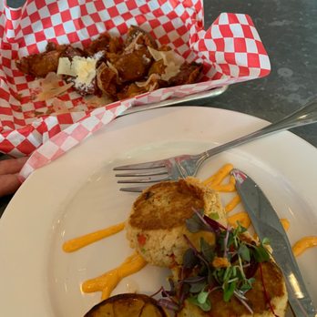 The 5 Spot - Crab cakes n crispy potatoes - American Near Me - Savannah, Georgia
