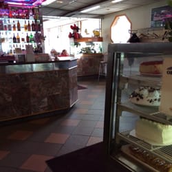 I spotted this bar as I wait for my egg white omelette with grilled chicken