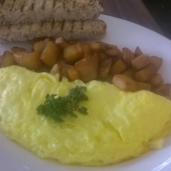 Spoke & Steele - Cheese Omelette - steckler cheddar, hash browns, rye toast - American Near Me - Indianapolis, Indiana Spoke & Steele - Cheese Omelette - steckler cheddar, hash browns, rye toast - American Near Me - Indianapolis, Indiana