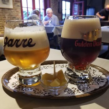 Staminee de Garre - Cozy with our beer and cheese. - Bars Near Me - Bruges, VWV