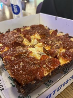 D-Town Pizzeria by null