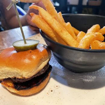 Herringbone Waikiki - sliders and awesome fries - Seafood Near Me - Honolulu, Hawaii Herringbone Waikiki - sliders and awesome fries - Seafood Near Me - Honolulu, Hawaii