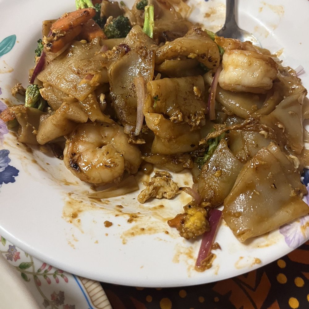 Ghin Khao Eat Rice - Thai Near Me - Chicago, Illinois Ghin Khao Eat Rice - Thai Near Me - Chicago, Illinois