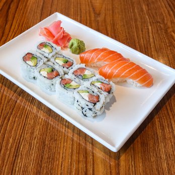Jellyfish - Lunch Special:
ONE ROLL + 1 ORDER NIGIRI - Japanese Near Me - Houston, Texas Jellyfish - Lunch Special:
ONE ROLL + 1 ORDER NIGIRI - Japanese Near Me - Houston, Texas