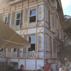 Sarı Köşk