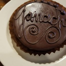 Chocolate covered creme brulee was a delicious treat :) Chocolate covered creme brulee was a delicious treat :)