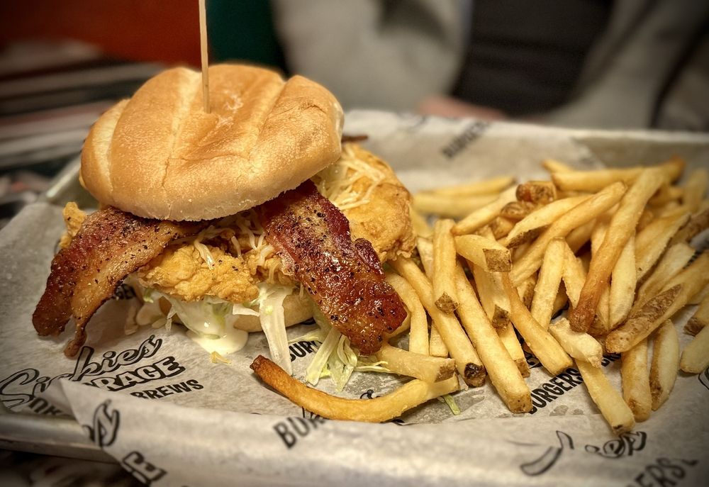 Sickies Garage Burgers & Brews - Photo 3