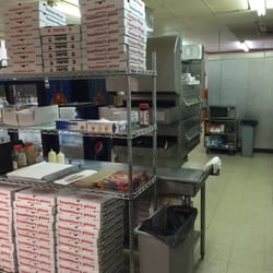 Bambinos Pizza and Subs - Nice clean kitchen