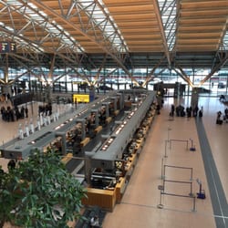 Marché Mövenpick  Airport - Frühstück mit Aussicht