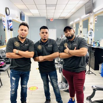 Barbería El Estilo - Only master barbers on the team . - Barbers Near Me - North Miami Beach, Florida Barbería El Estilo - Only master barbers on the team . - Barbers Near Me - North Miami Beach, Florida