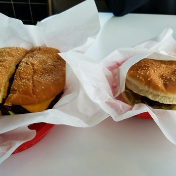 Roake's - Whimpy vs deluxe - Burgers Near Me - Portland, Oregon