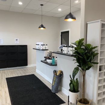 Mindpose Yoga - Warm and inviting - Yoga Near Me - Lindon, Utah