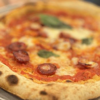 Oassis Natural Cooking - The Marguerite pizza with pepperoni - Spanish Near Me - Barcelona, B Oassis Natural Cooking - The Marguerite pizza with pepperoni - Spanish Near Me - Barcelona, B