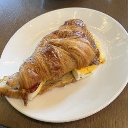 Crossaint Breakfast Sandwich Crossaint Breakfast Sandwich