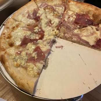 Dewey's Pizza - Overland Park - PORKY FIG - Pizza Near Me - Overland Park, Kansas Dewey's Pizza - Overland Park - PORKY FIG - Pizza Near Me - Overland Park, Kansas