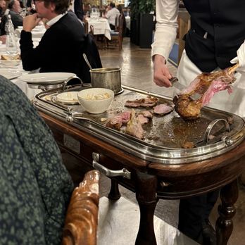 Le Train Bleu - Lamb cart -- neat show - French Near Me - Paris, 75 Le Train Bleu - Lamb cart -- neat show - French Near Me - Paris, 75