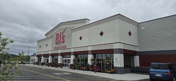 BJ's Wholesale Club Gas Station