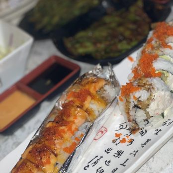 Arigato Sushi - Edamame, Lion King Roll, Shrimp tempura roll with cream cheese, crab salad & avocado - Sushi Bars Near Me - Gold River, California Arigato Sushi - Edamame, Lion King Roll, Shrimp tempura roll with cream cheese, crab salad & avocado - Sushi Bars Near Me - Gold River, California