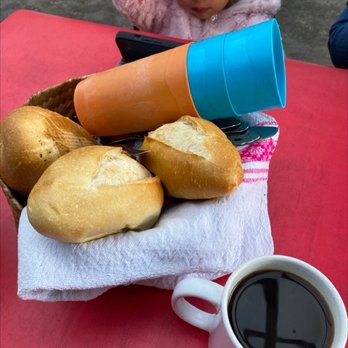 Cocina Económica Doña Oly - Complimentary fresh bread - Oaxacan Near Me - Oaxaca, OAX