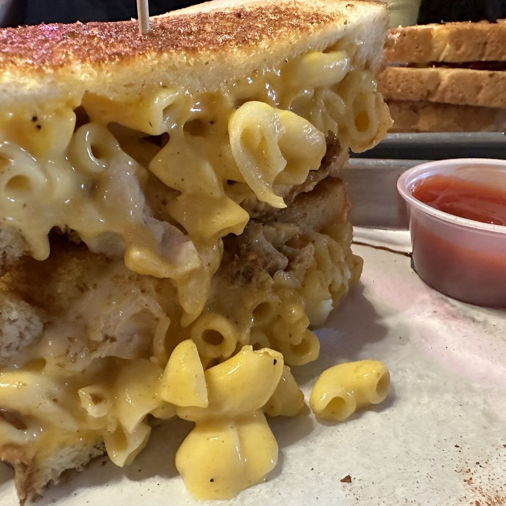 Grilled Cheese Gallery - Ice Cream & Frozen Yogurt Near Me - St. Augustine, Florida