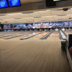 Pin Center Bowl - Lanes