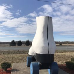 Giant Roller Skate - From the back, gazing out upon the future