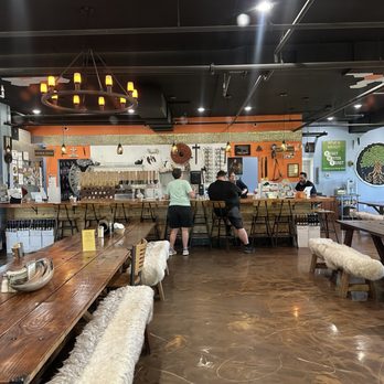 White Bear Meadery - Meaderies Near Me - Maplewood, Minnesota
