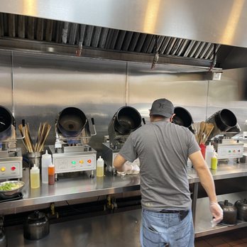 Whealthy - Prepping the food - Asian Fusion Near Me - Sandy Springs, Georgia