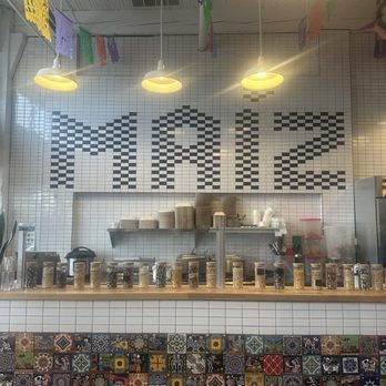 Maíz - Mexican Near Me - Seattle, Washington