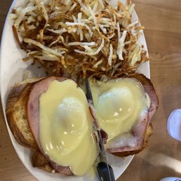 Eggs Benedict