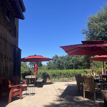 Gracianna Winery - Wine Tasting Room Near Me - Healdsburg, California