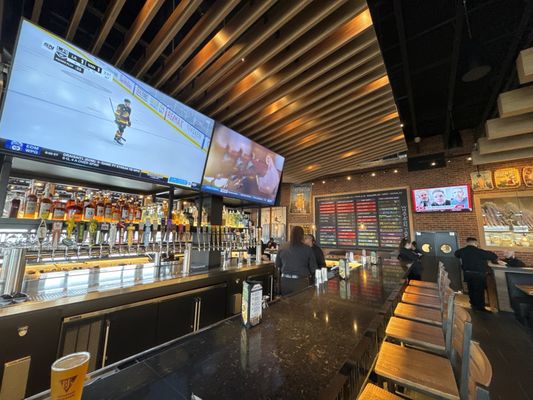 Bj's Restaurant & Brewhouse Sterling Heights BJ’S RESTAURANT & BREWHOUSE - Updated June 2025 - 117 Photos & 81