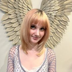 Hunny Bee Beauty - Strawberry Blond Beauty