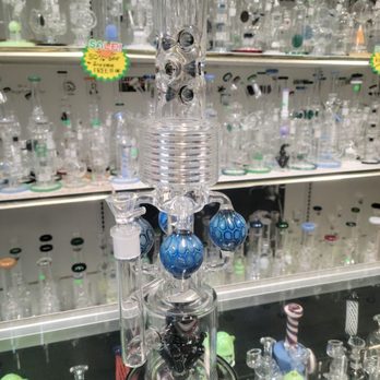 Pipeline Smoke Shop - THERE GLASS IS AMAZING!!!!!! - Tobacco Shops Near Me - Kaneohe, Hawaii