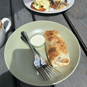 South Fork North Bend - $16 and 30 minute wait for this comically tiny breakfast burrito. - Cafes Near Me - North Bend, Washington