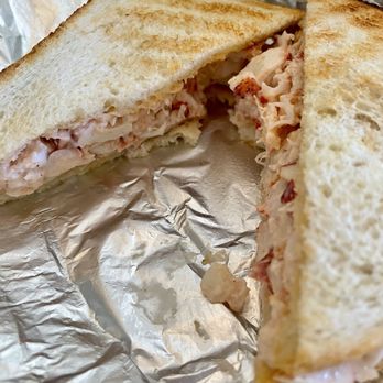 Alive & Kicking Lobsters - Lobster sandwich - Seafood Near Me - Cambridge, Massachusetts