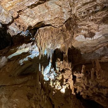Tuckaleechee Caverns - Stalagtites - Landmarks & Historical Buildings Near Me - Townsend, Tennessee Tuckaleechee Caverns - Stalagtites - Landmarks & Historical Buildings Near Me - Townsend, Tennessee