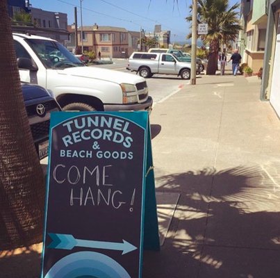 Tunnel Records by null