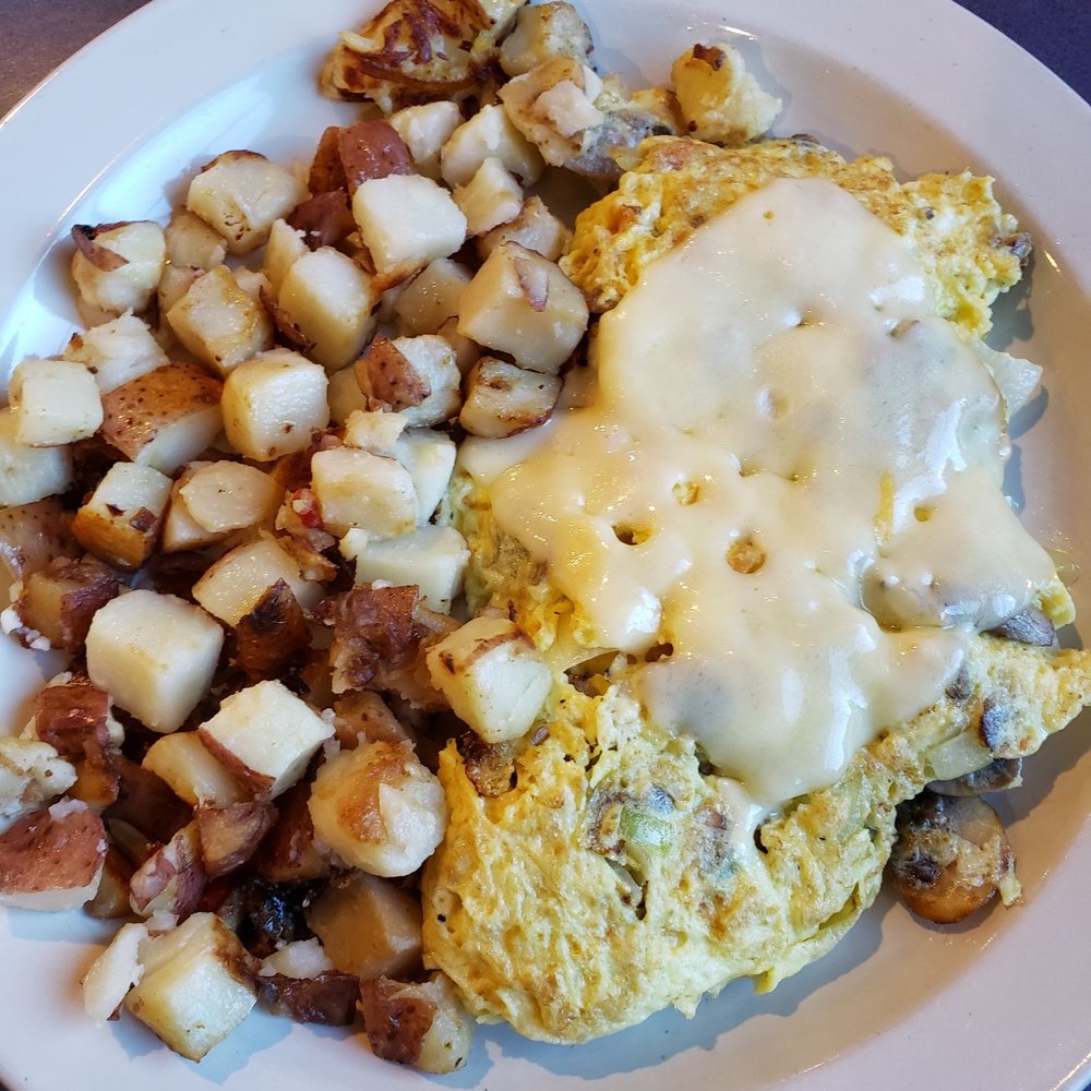 Annie's Cafe - Temecula - Omelet with breakfast potatoes - Breakfast & Brunch Near Me - Temecula, California Annie's Cafe - Temecula - Omelet with breakfast potatoes - Breakfast & Brunch Near Me - Temecula, California