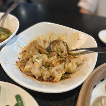 Din Tai Fung - spicy wonton - Taiwanese Near Me - Arcadia, California Din Tai Fung - spicy wonton - Taiwanese Near Me - Arcadia, California