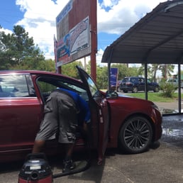Trekked across Tallahassee to get the highest rated car wash in the Florida panhandle