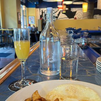 Tapas Valencia - Huevos Estilo Valencia and mimosa - Spanish Near Me - Chicago, Illinois
